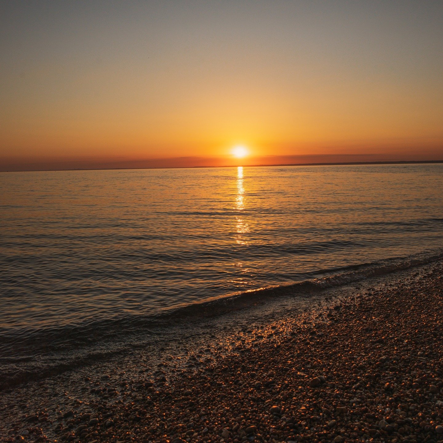🌅 Where are you watching the sunset this weekend? 🌅

We&rsquo;re lucky to have some incredible sunset spots nearby &ndash; whether it's a beach, a hilltop, or your own backyard. Wherever you are, take a moment to soak it in!

📍 Drop your go-to sun