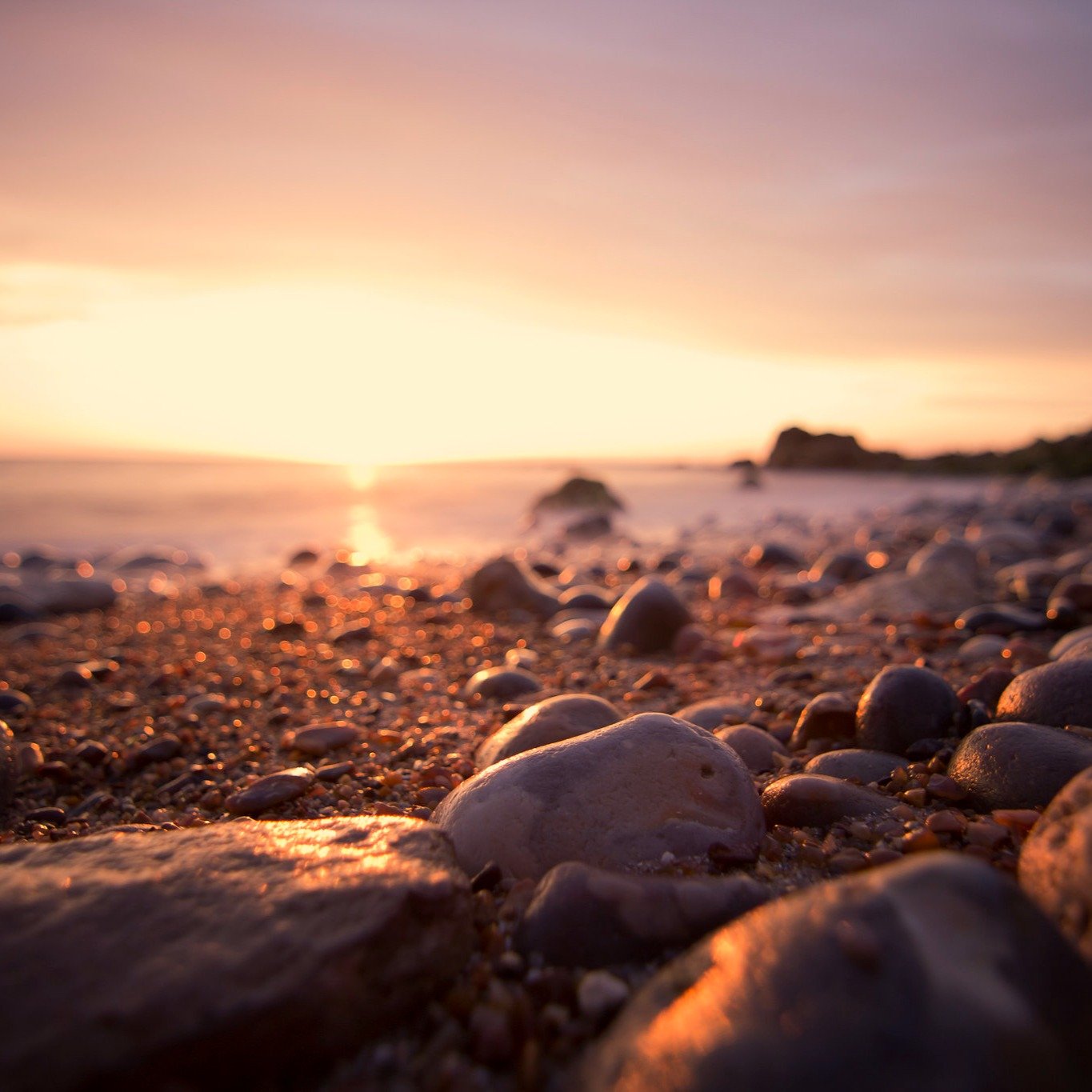 🌅 Where are you watching the sunset this weekend? 🌅

We&rsquo;re lucky to have some incredible sunset spots nearby &ndash; whether it's a beach, a hilltop, or your own back garden. Wherever you are, take a moment to soak it in!

📍 Drop your go-to 